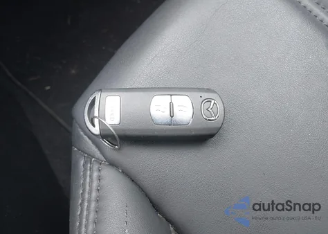 2018 Mazda Mazda3 Touring z USA, uszkodzony, nr VIN 3MZBN1L39JM262035